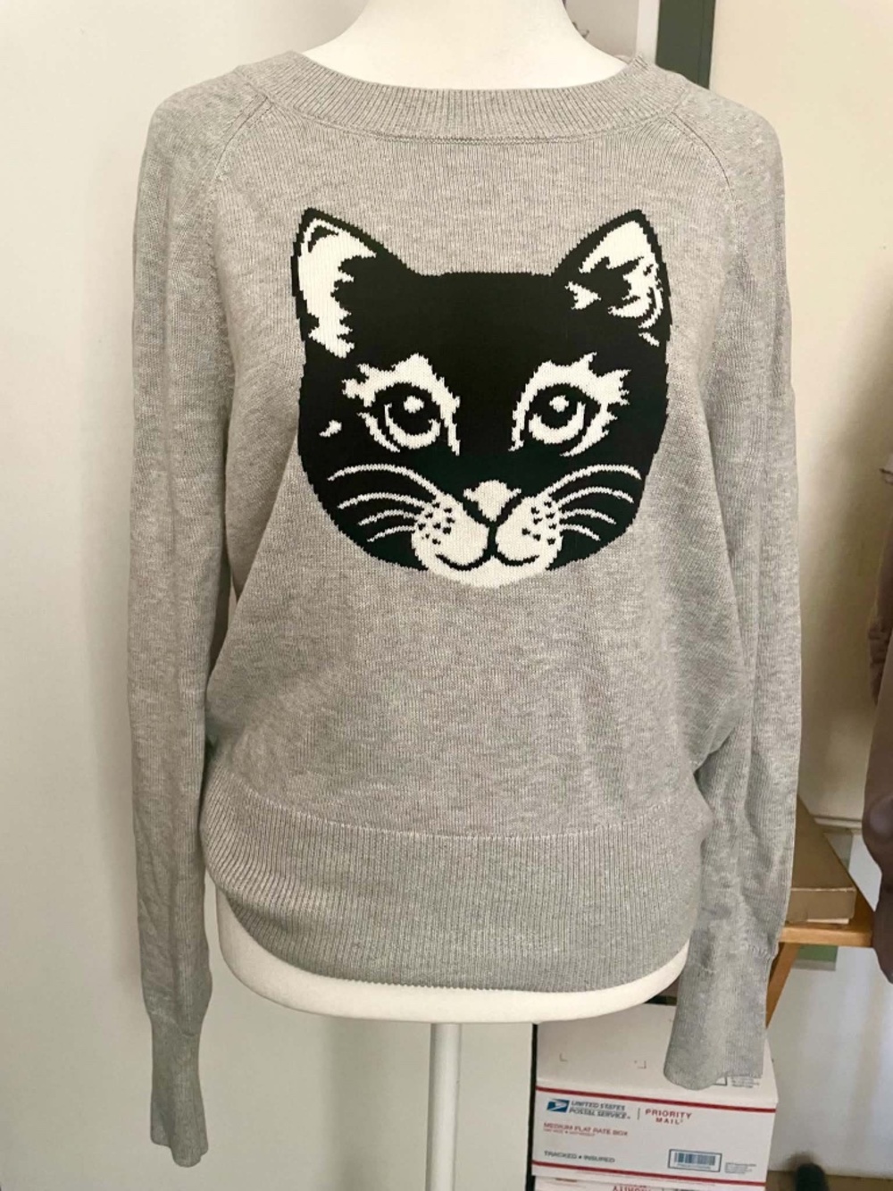 Gap Gray Black Cat Face Knit Sweater Top M